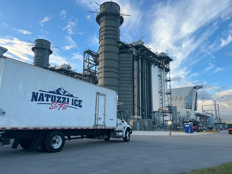 Natuzzi Ice SoFlo truck on an industrial job site